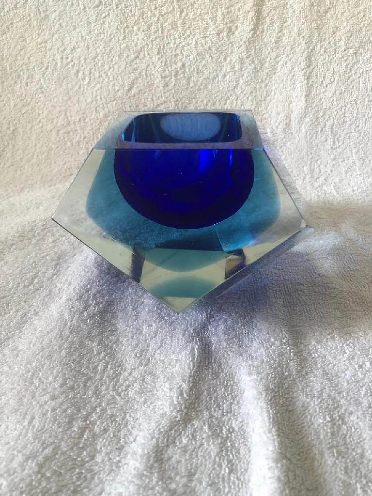 Ashtray in Sommerso Murano glass by Flavio Poli, 50s 3