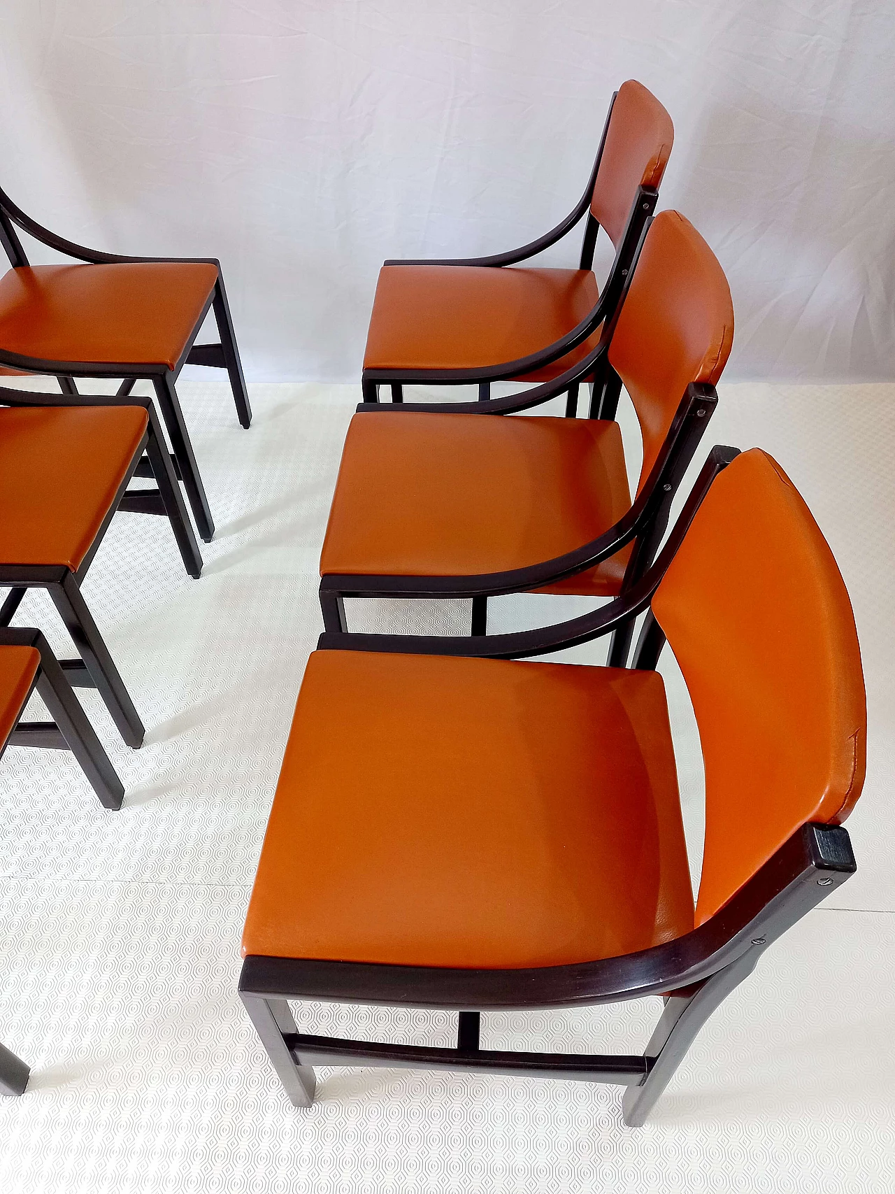 6 Orange and rosewood leather dining chairs, 1970s 2