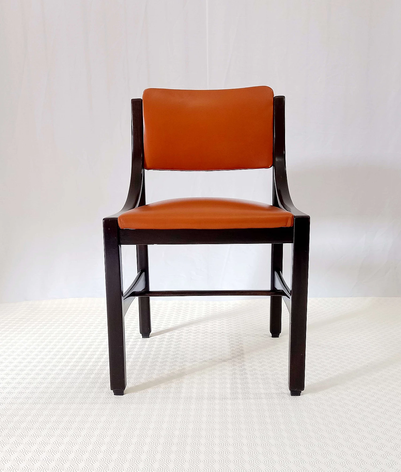 6 Orange and rosewood leather dining chairs, 1970s 17