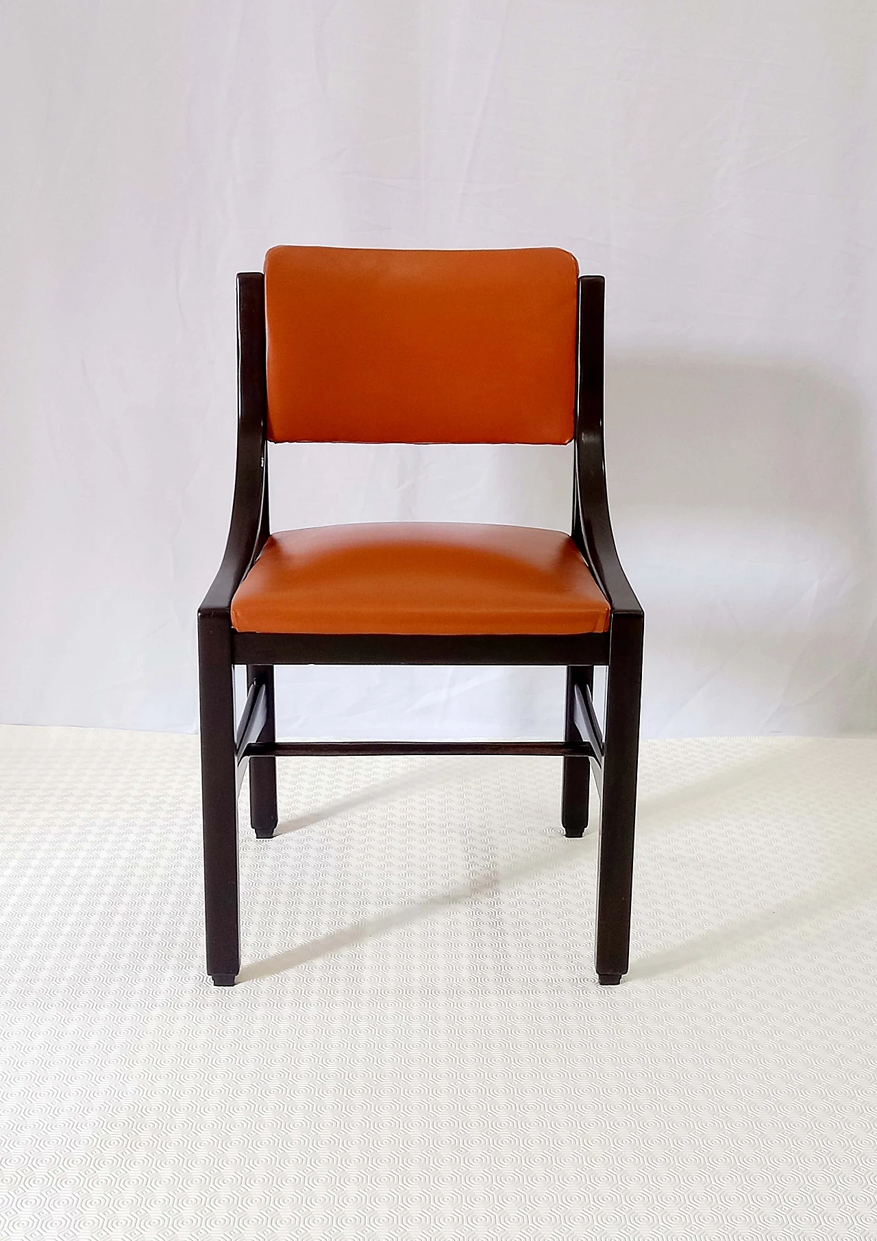 6 Orange and rosewood leather dining chairs, 1970s 18