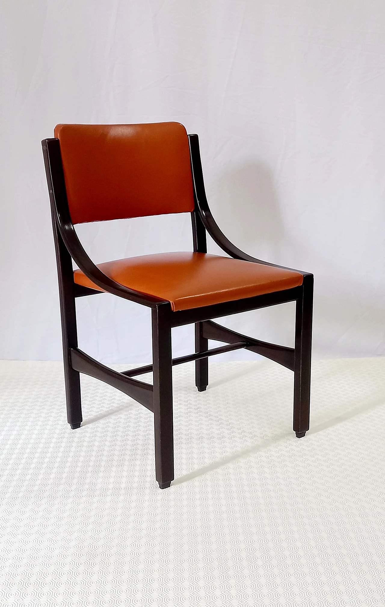 6 Orange and rosewood leather dining chairs, 1970s 22