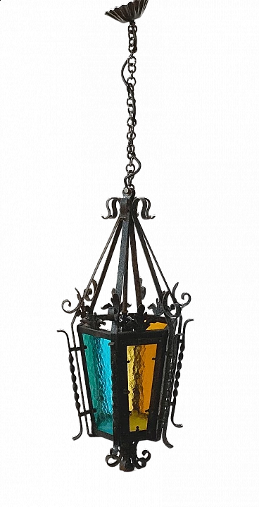 Lampadario a lanterna in ferro e vetro colorato, anni '40