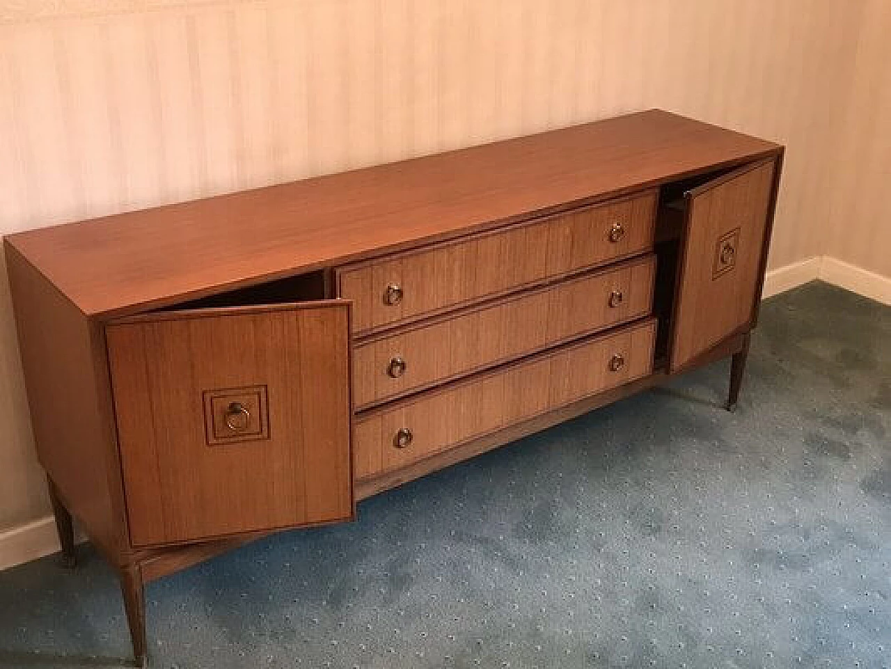 Sideboard in wood by Greaves & Thomas, 1962 5