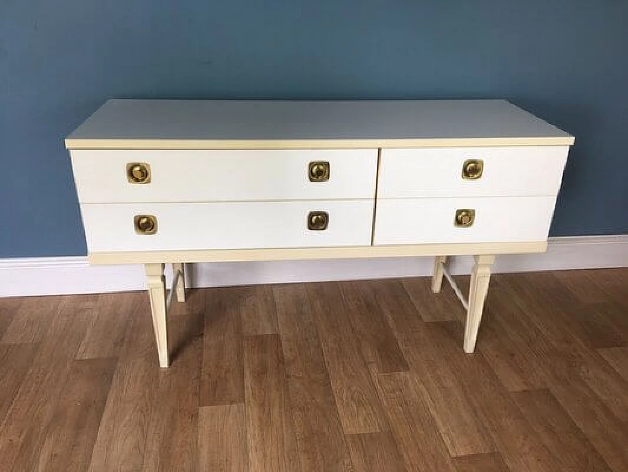 Chest of drawers in white lacquered wood by Austin Suite, 1960s 8