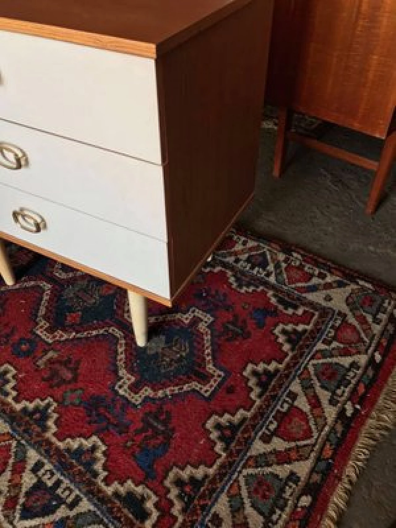 Chest of drawers in white lacquered wood, 1960s 2