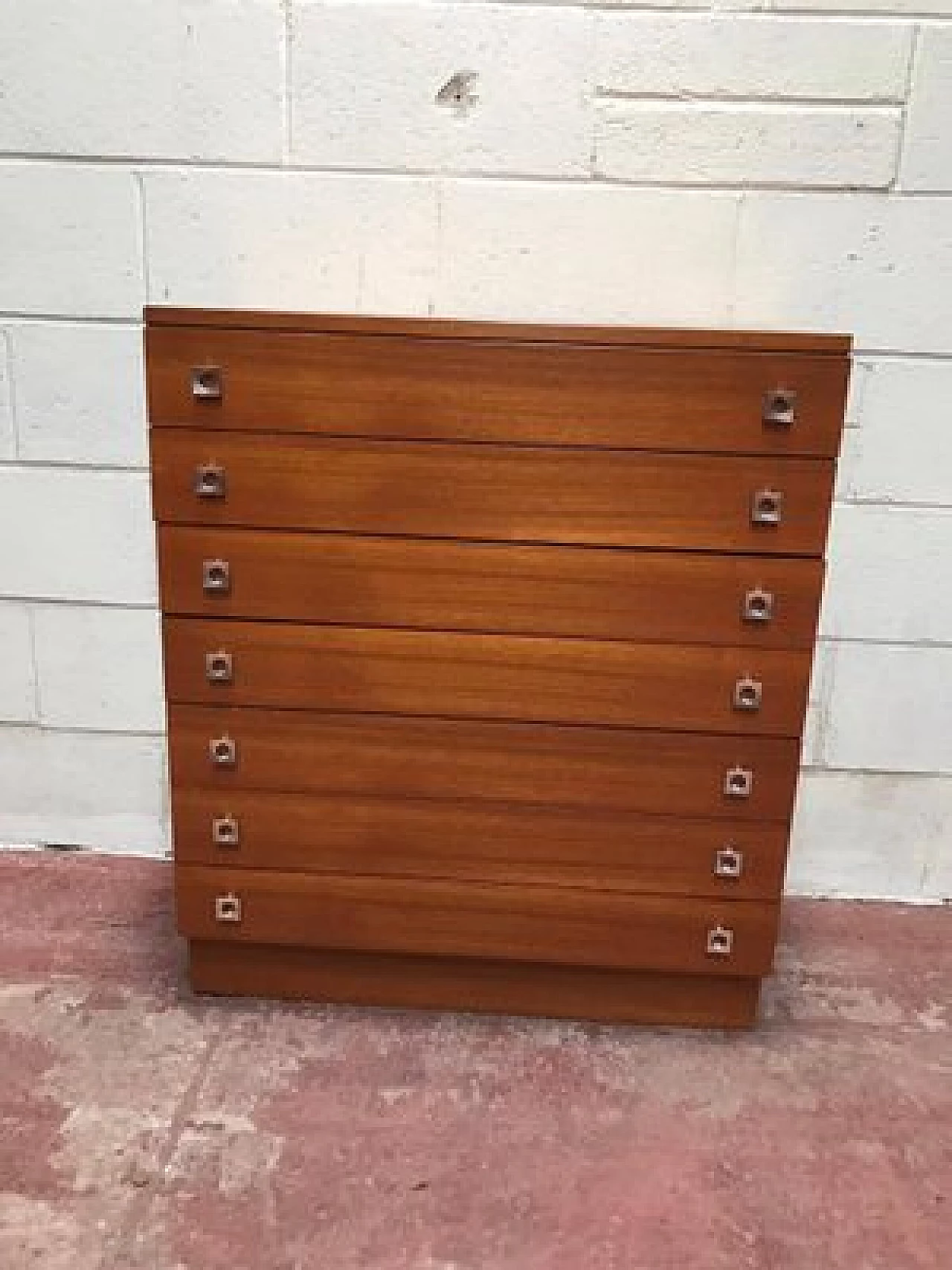 English chest of drawers in teak, 1960s 2