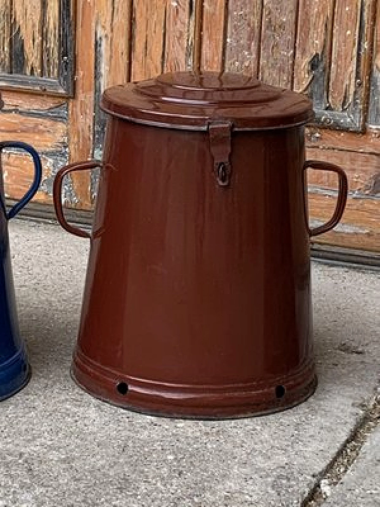 3 Containers in enameled metal in different colors, 1950s 5