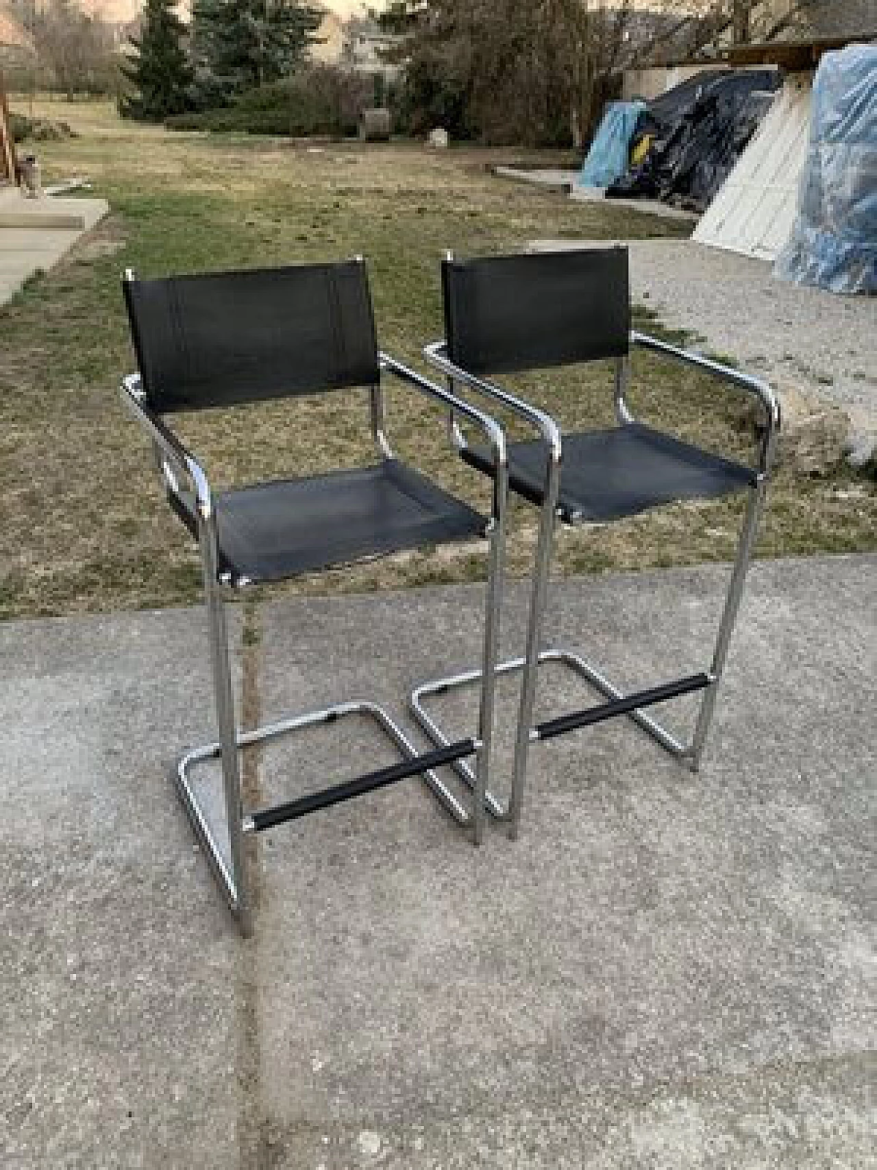 Pair of tubular chairs in black leatherette, 1970s 4