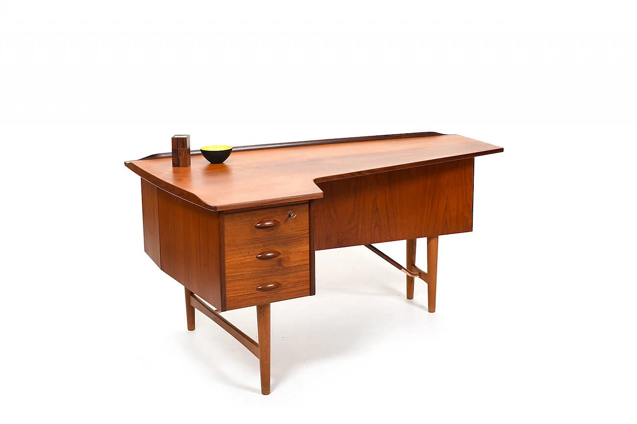 Boomerang desk manufactured by Peter Løvig Nielsen, 1950s 3