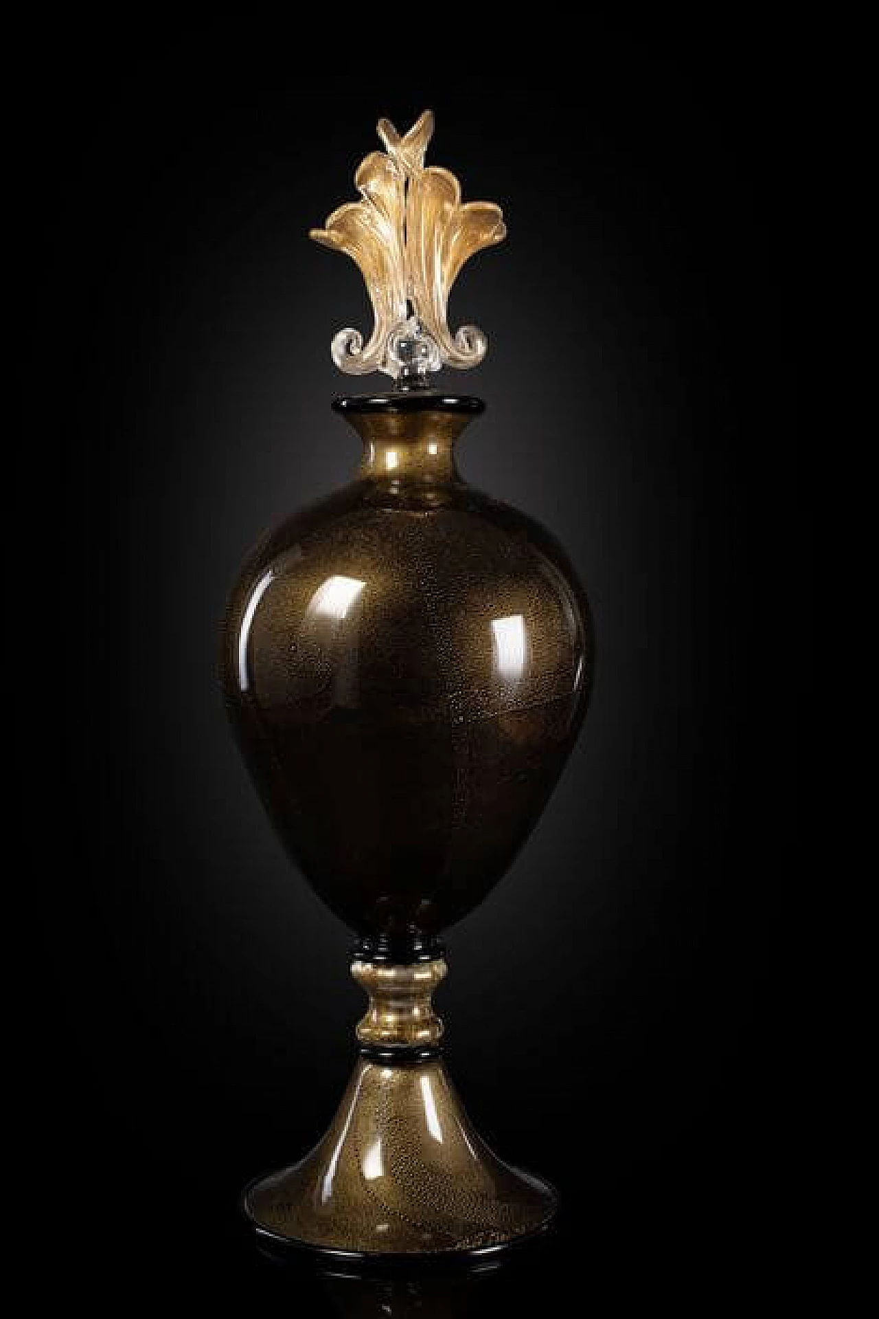 Vase in black and gold Murano glass 6