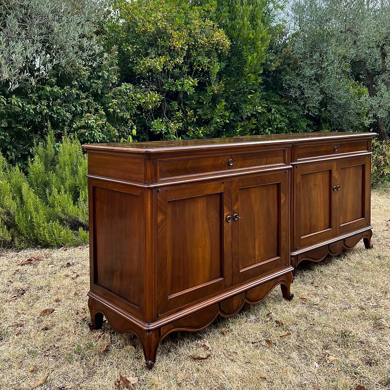 Pair of Italian walnut and briarwood sideboards, 19th century 1251929