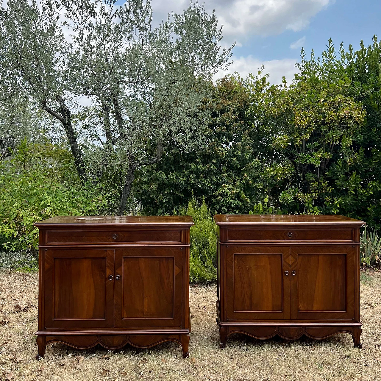 Pair of Italian walnut and briarwood sideboards, 19th century 1251930