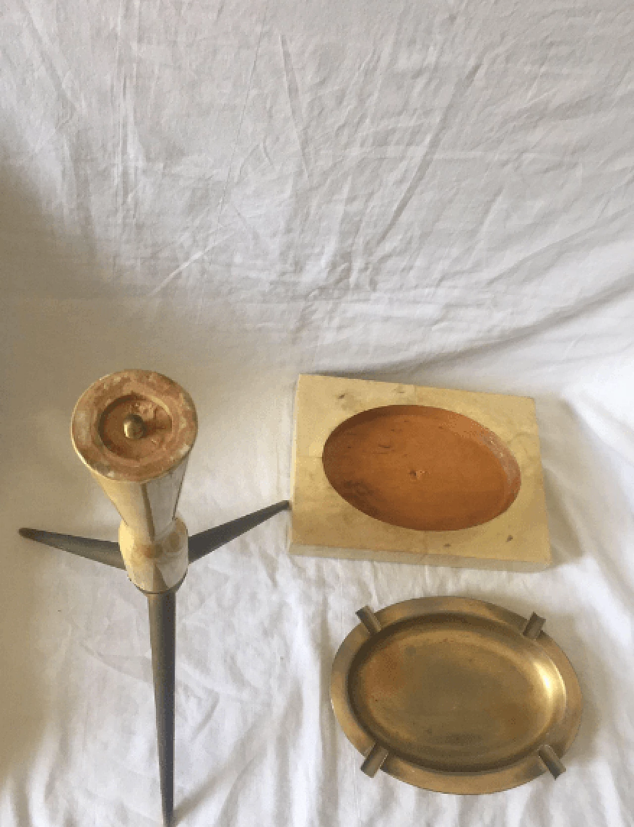 Column ashtray in wood and brass, 1950s 6