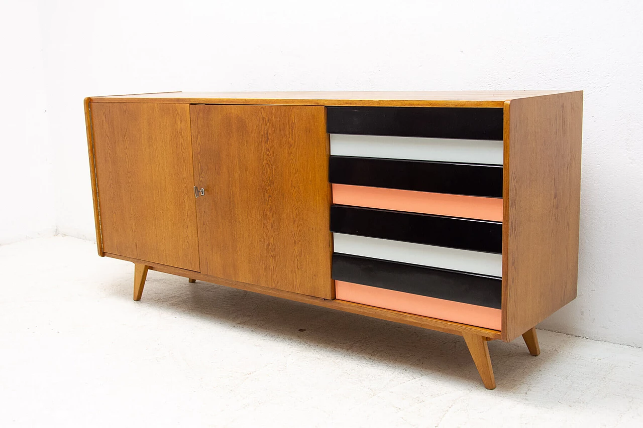 Credenza U-460 di Jiří Jiroutek per Interiér Praha, anni '60 2