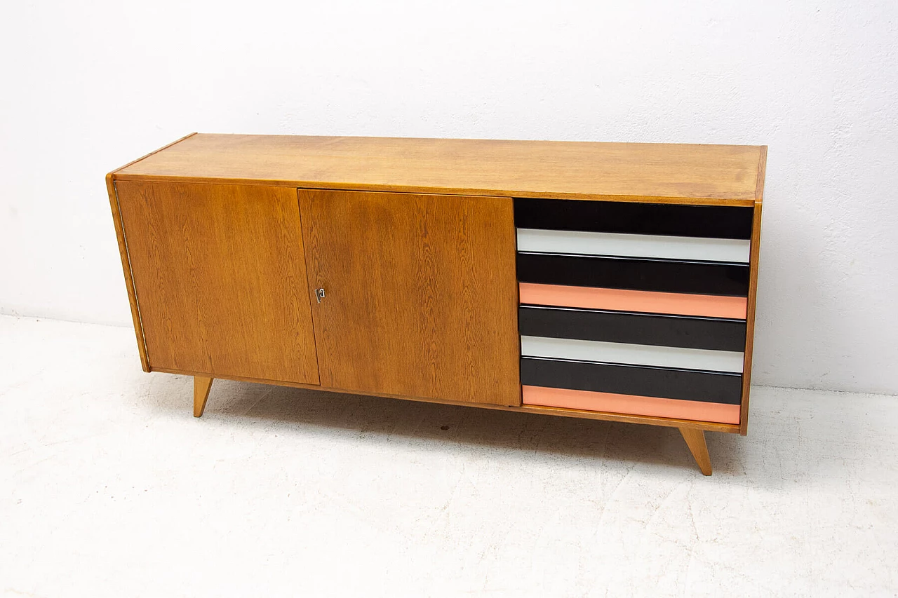 Credenza U-460 di Jiří Jiroutek per Interiér Praha, anni '60 18