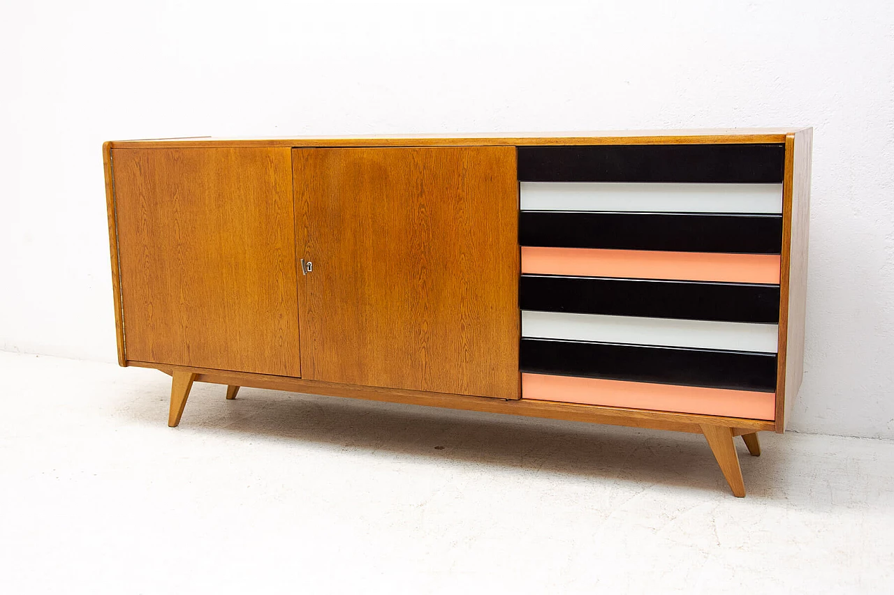 Credenza U-460 di Jiří Jiroutek per Interiér Praha, anni '60 19