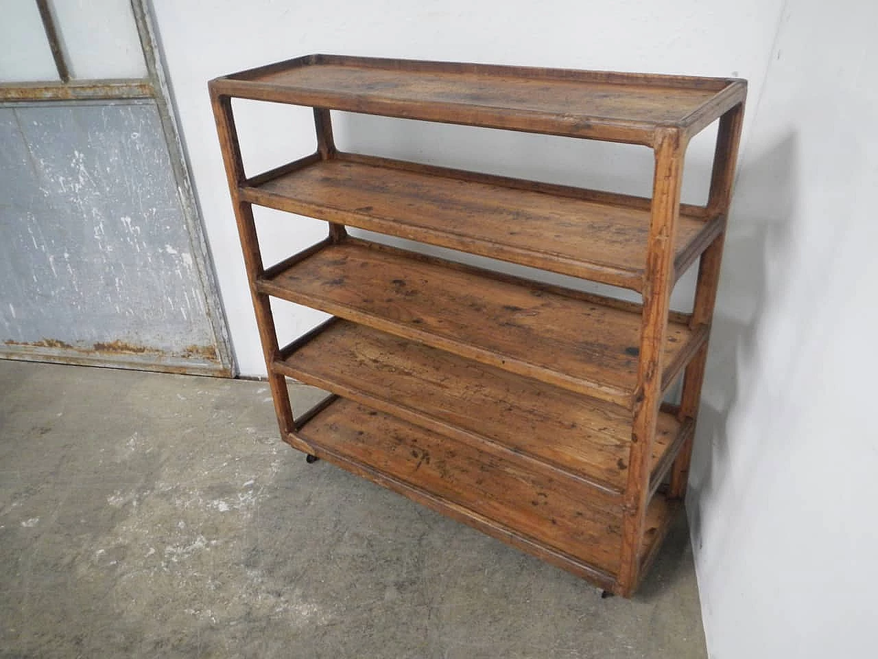 Shoemaker's shelf with wheels in oak, 1920s 9