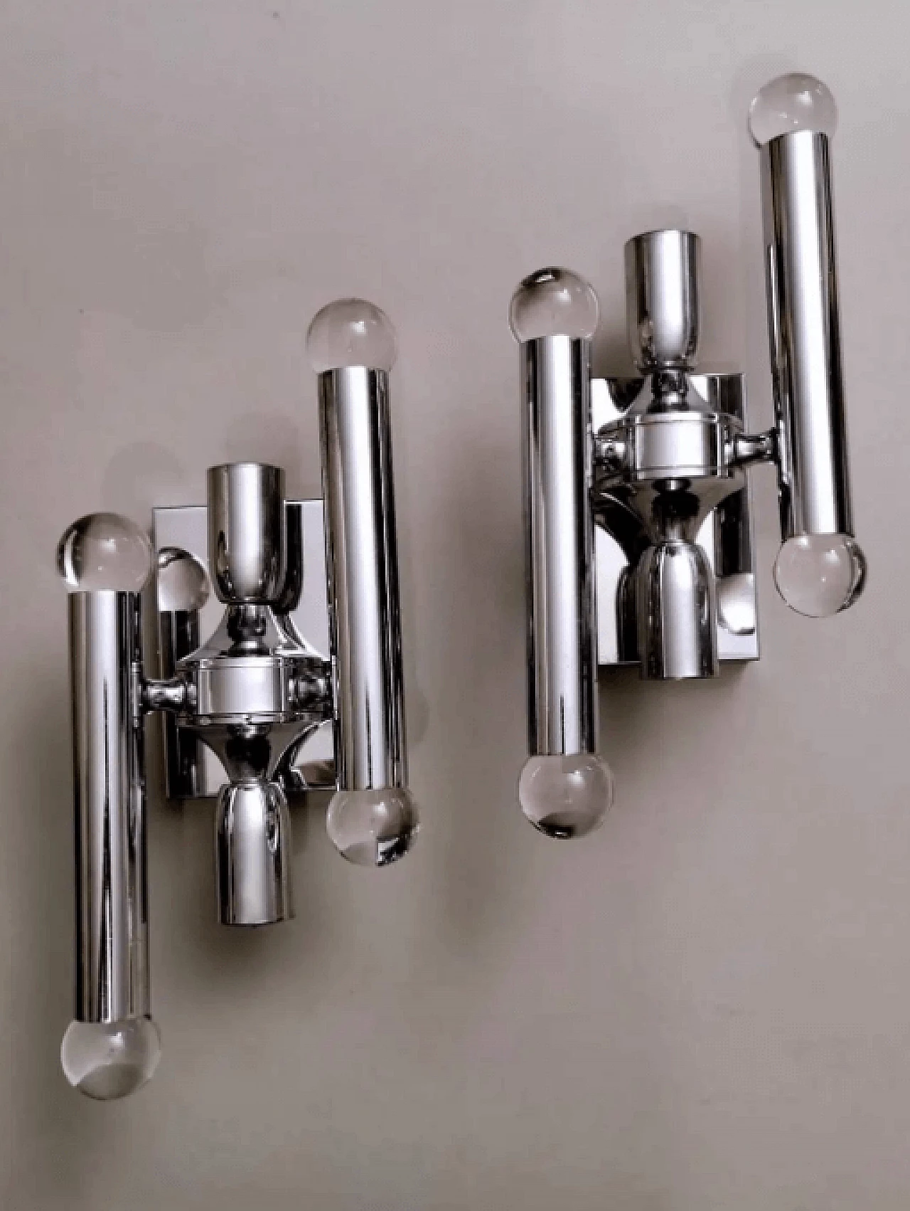 Pair of chrome-plated brass wall lights by Gaetano Sciolari, 1960s 2