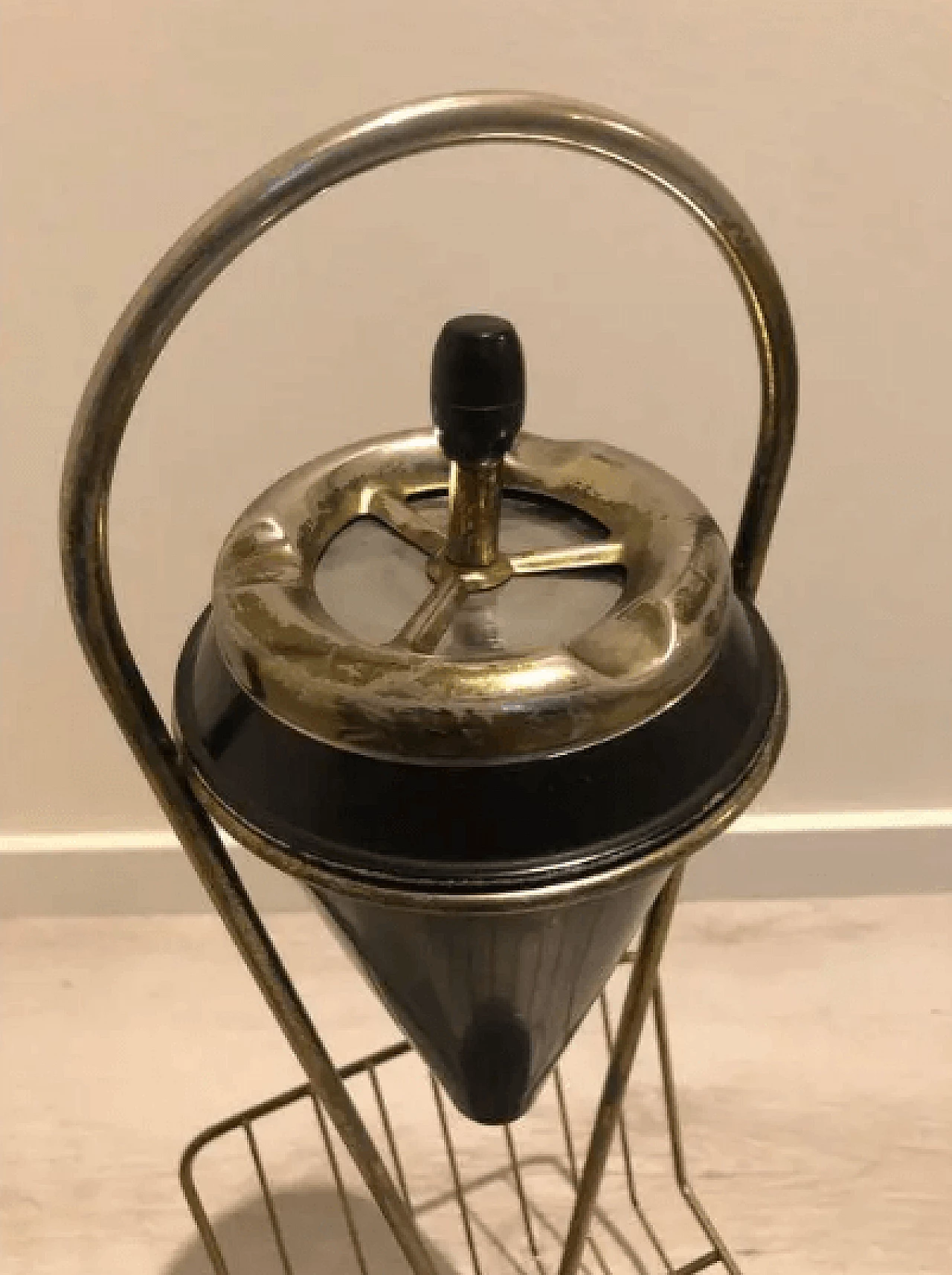 Brass ashtray with magazine rack, 1950s 6