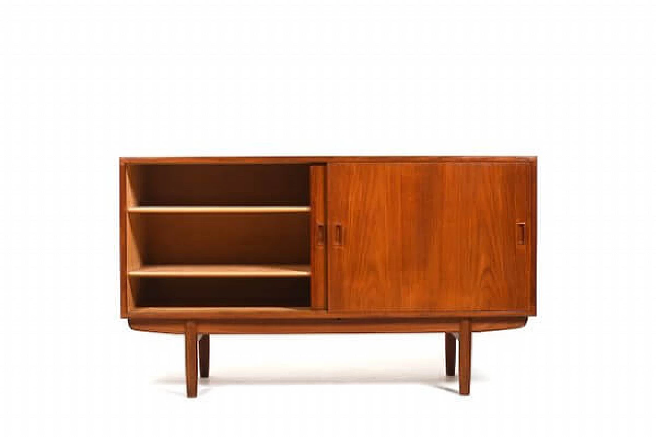 Dresser and pair of sideboards by Børge Mogensen for Søborg Møbelfabrik, 1950s 5