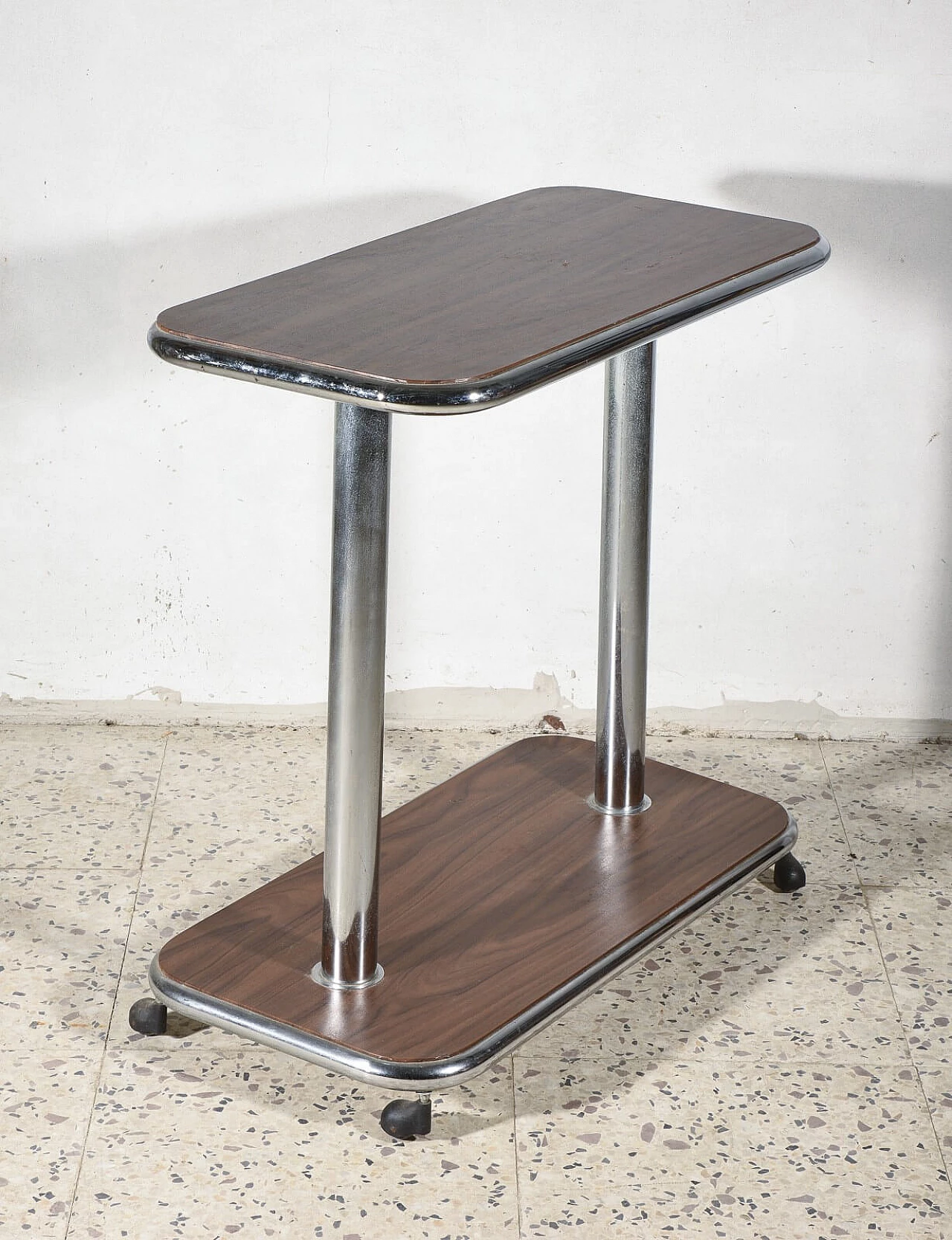 Small table with wheels in wood and chrome-plated steel, 1980s 4