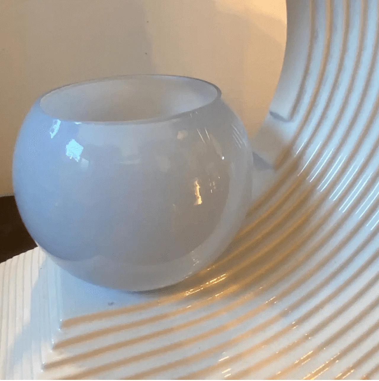 White ceramic wave table lamp, 1970s 13