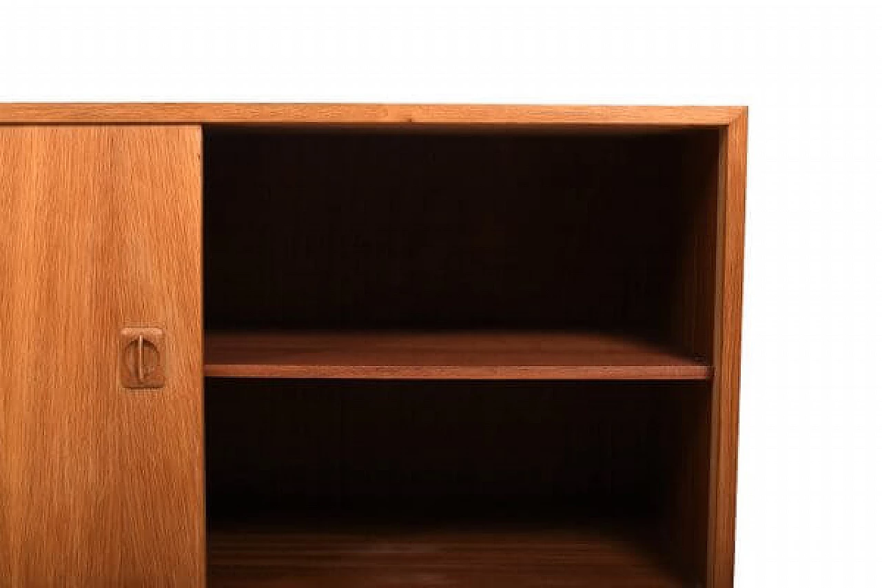 Danish sideboard in oak, 1960s 6