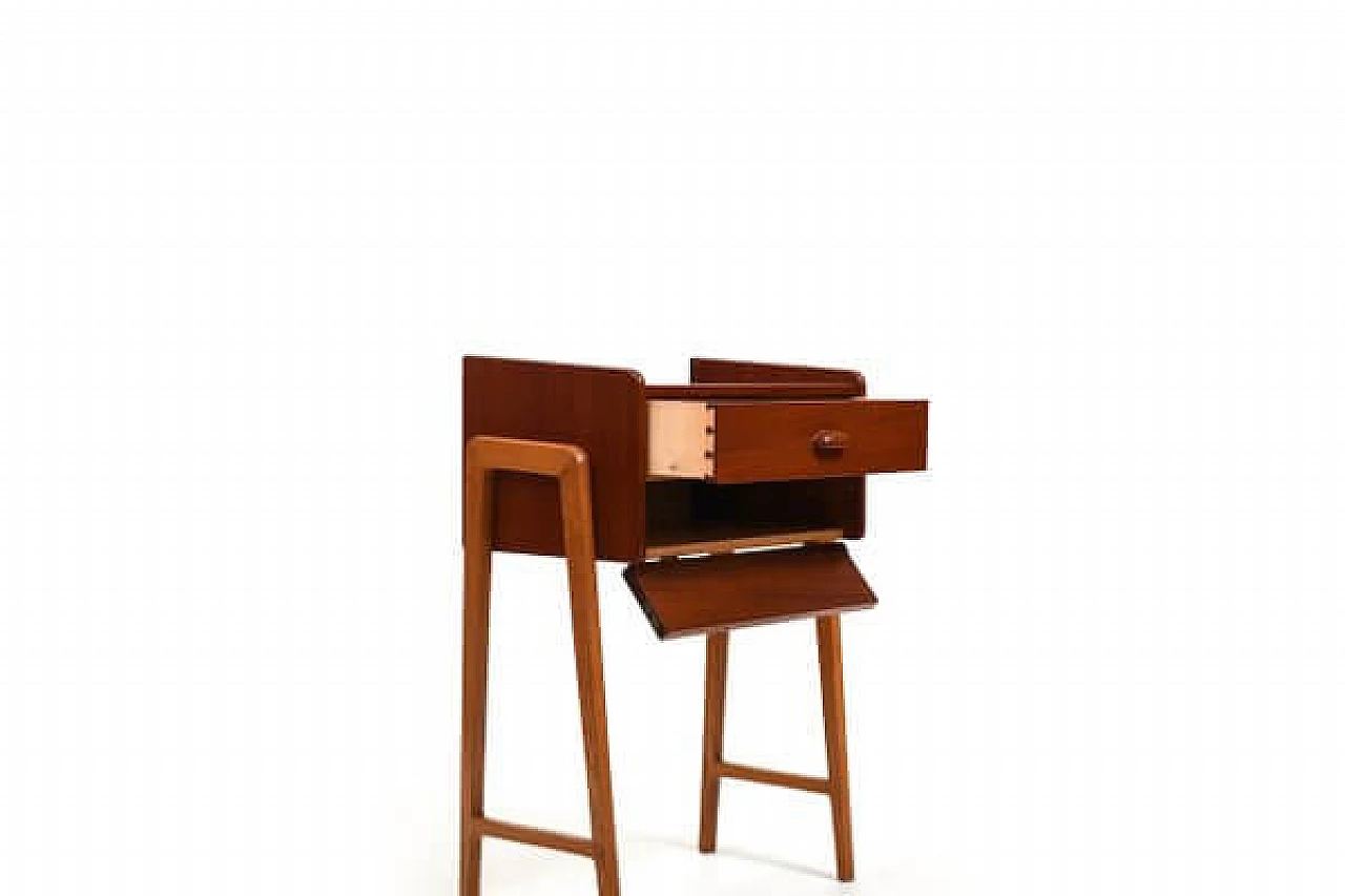 Danish teak and oak side table with drawers by Melvin Mikkelsen, 1960s 4