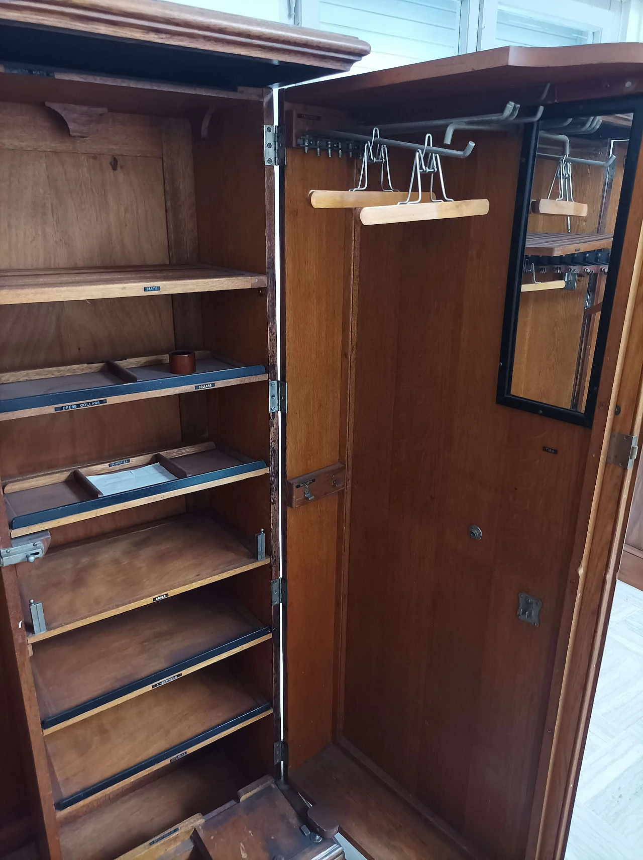 Compactom oak college wardrobe, 1930s 6