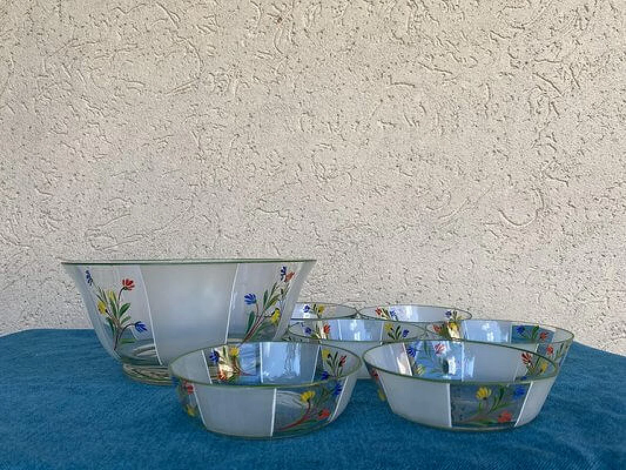 7 Hungarian hand-painted glass bowls, 1950s 1