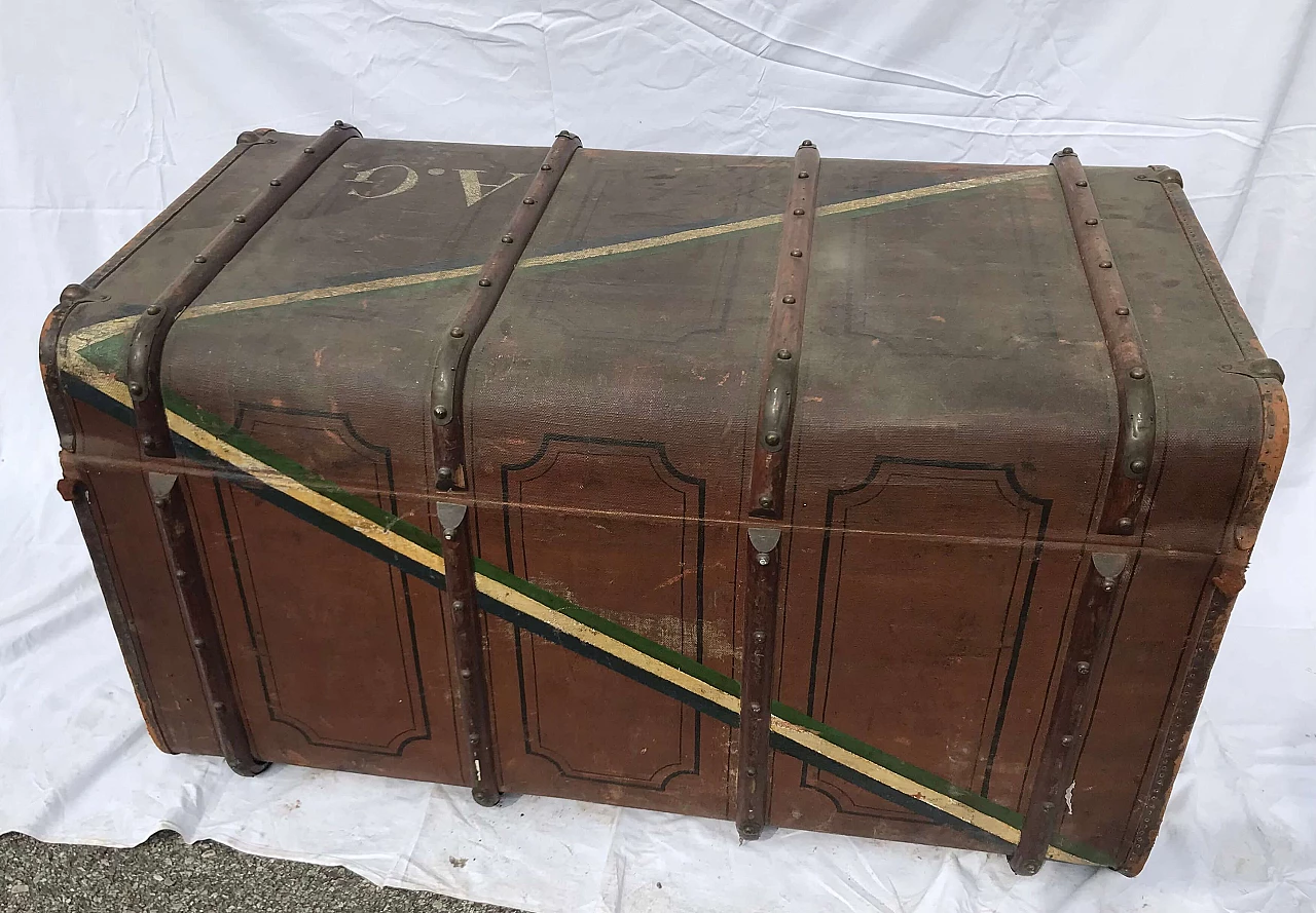 Canvas-covered travel trunk, early 19th century 4