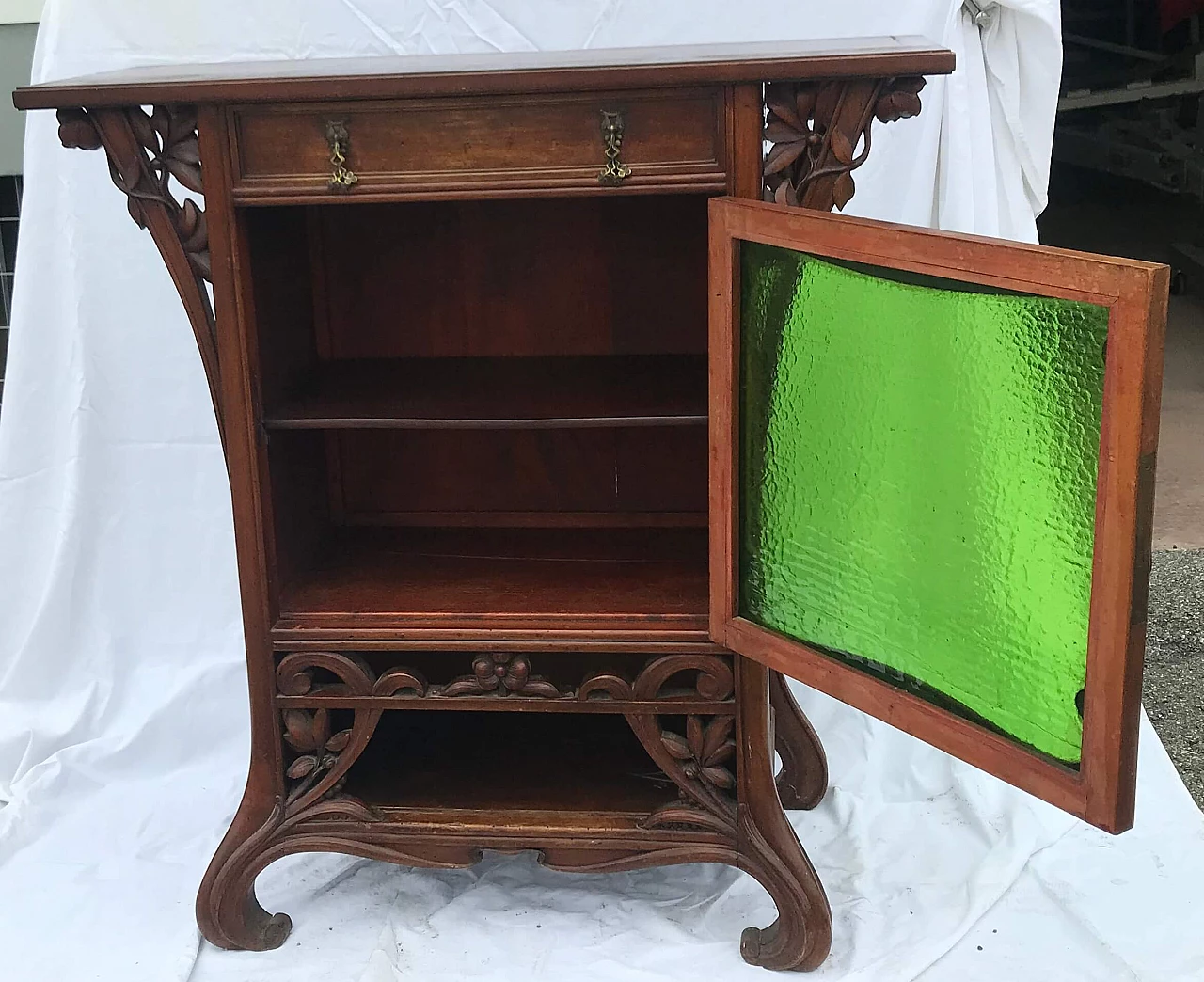 Liberty carved walnut sideboard, early 20th century 2