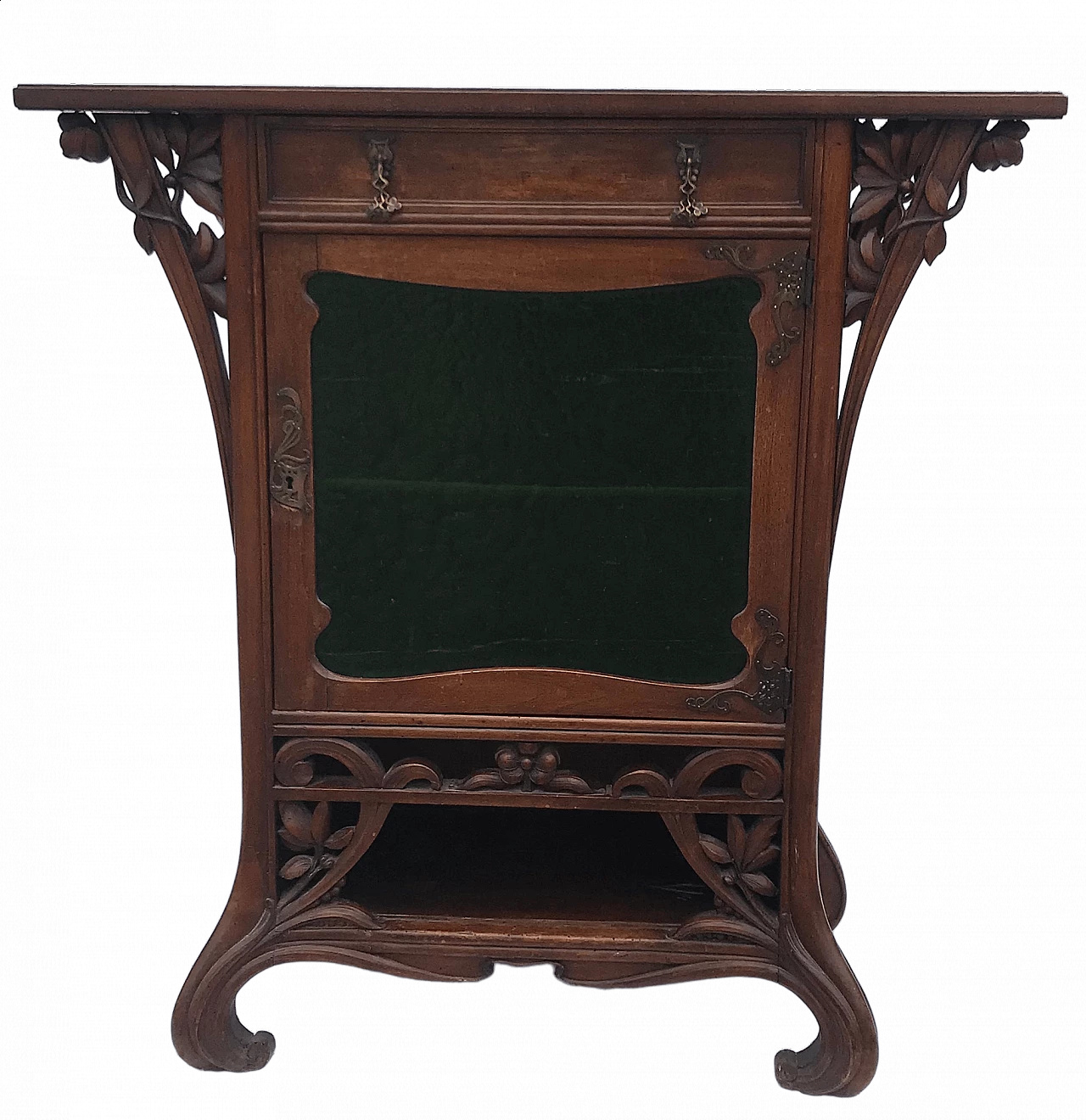 Liberty carved walnut sideboard, early 20th century 9