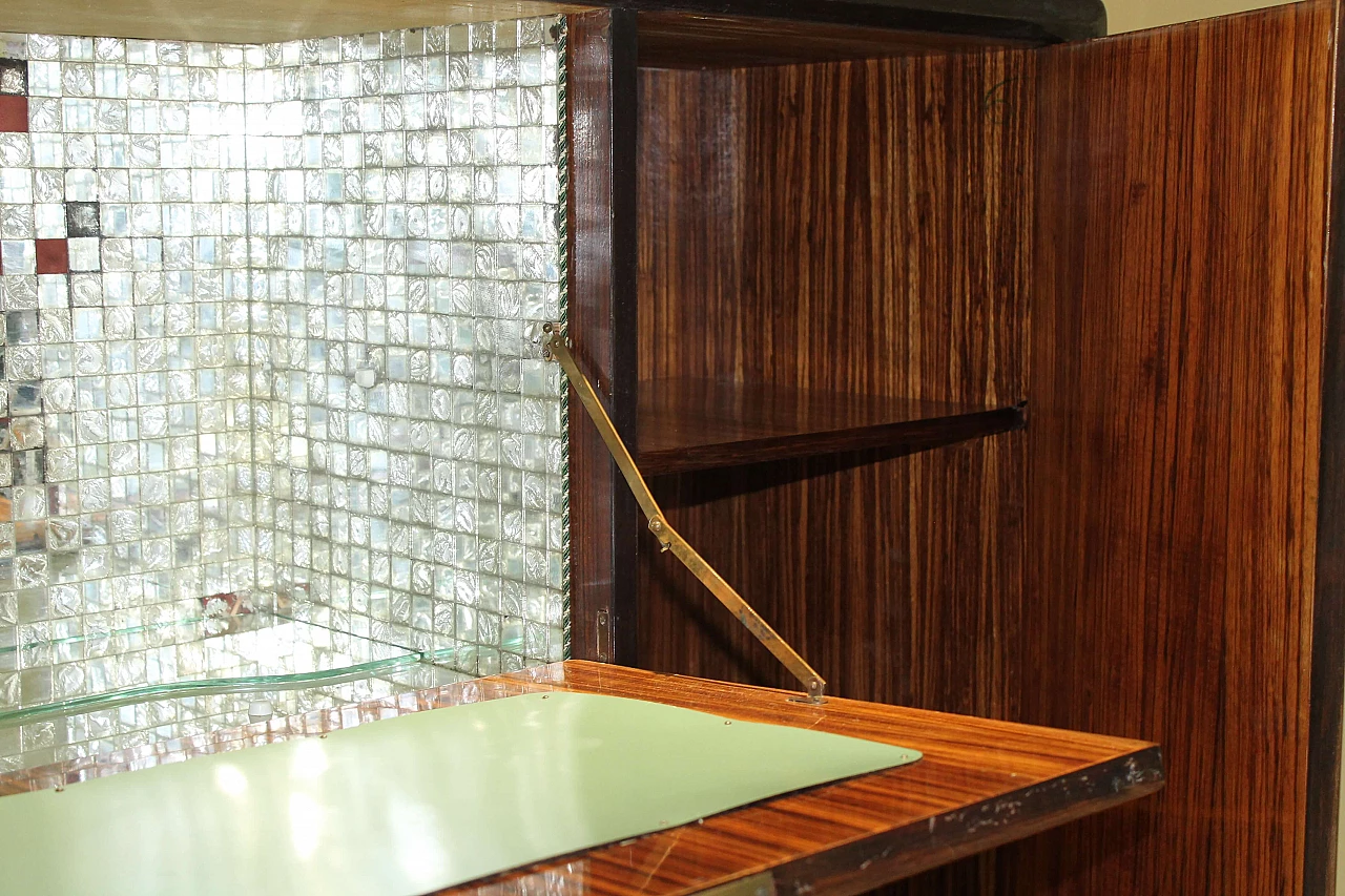 Sideboard with decorated glass, 19th century 6