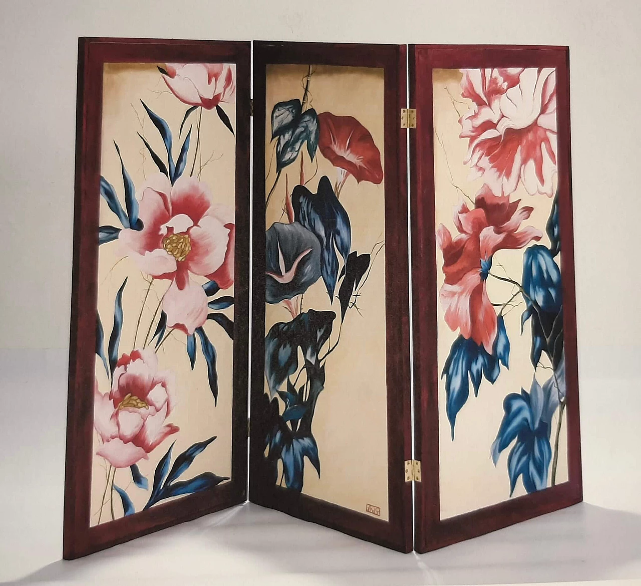 Three-panel screen with flowers 1