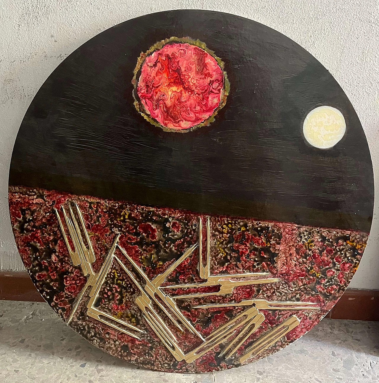 Bruno Carlino, Globe, dipinto a tempera, smalto e metallo su tavola, anni ‘2000 6
