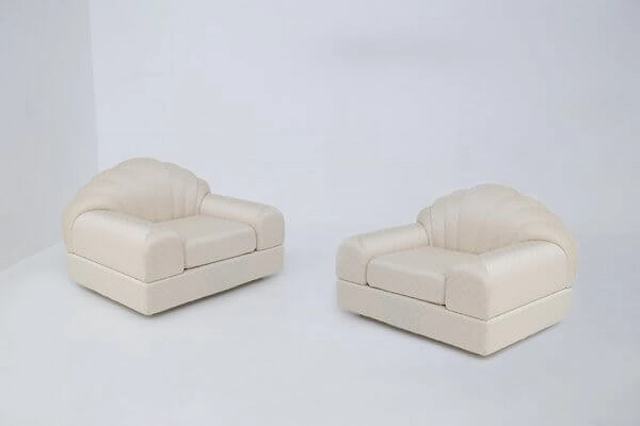 Pair of white armchairs by Alain Delon for Maison Jansen, 1970s 1