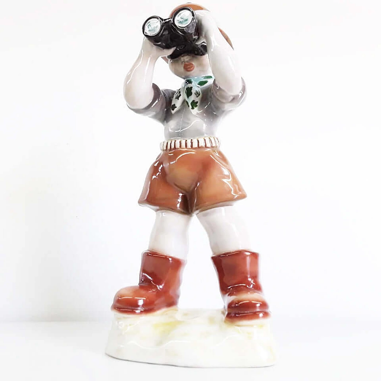 Triart ceramic statue depicting a young explorer, 1960 4