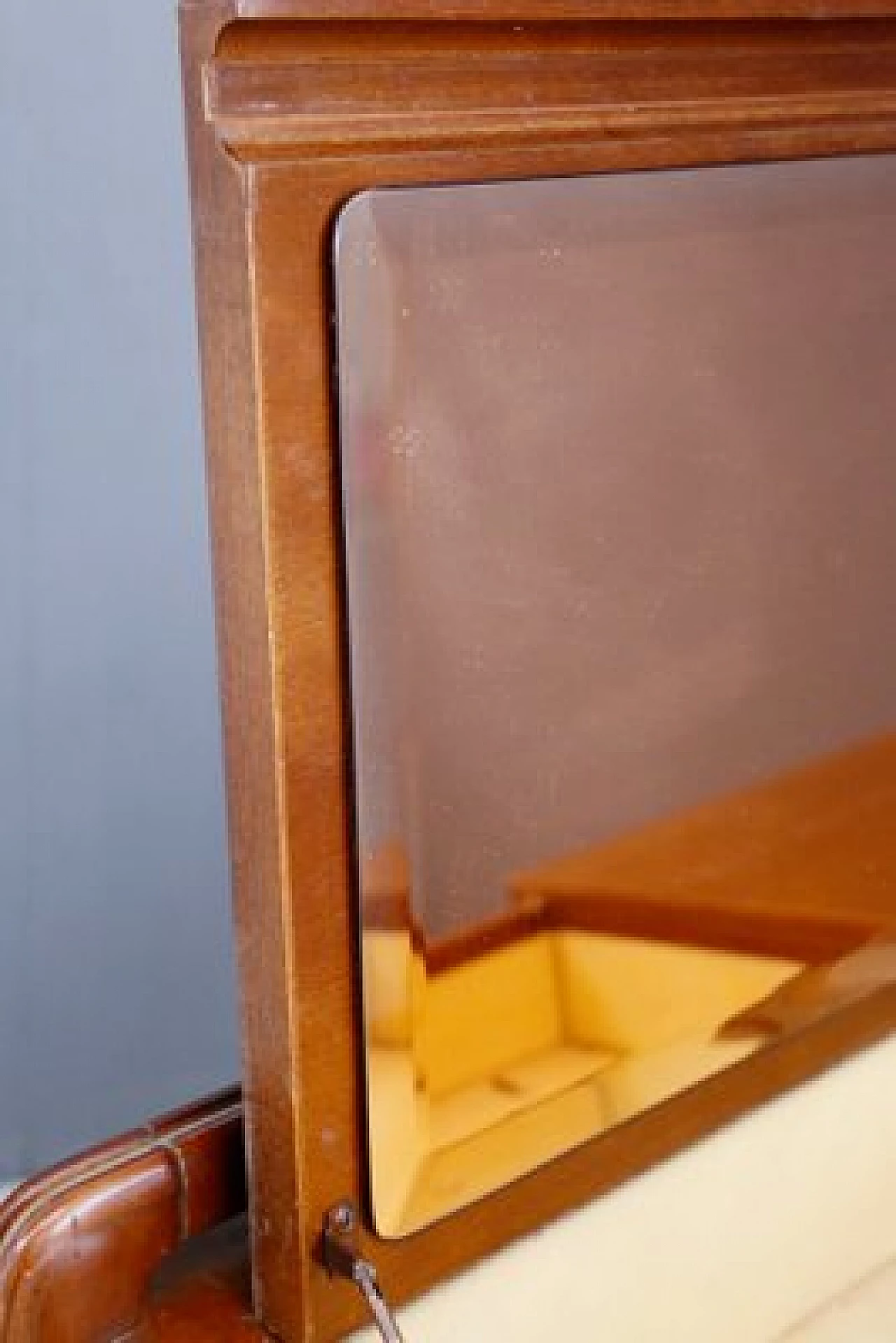 Walnut and pink mirrored chest of drawers, 1950s 7