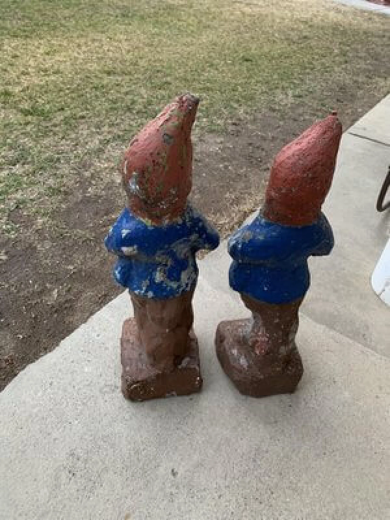 Pair of concrete garden gnomes, 1960s 3