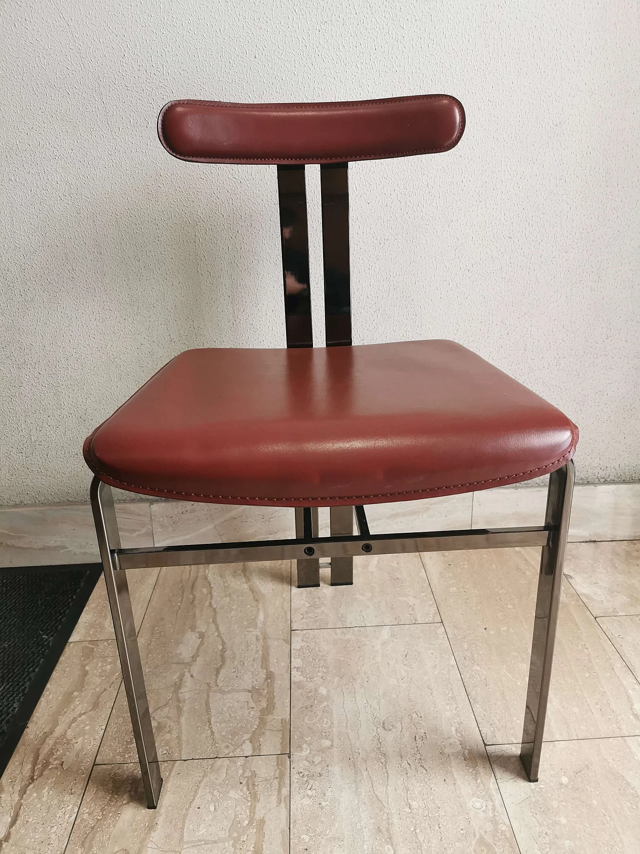 4 Steel and leather chairs, 1970s 3