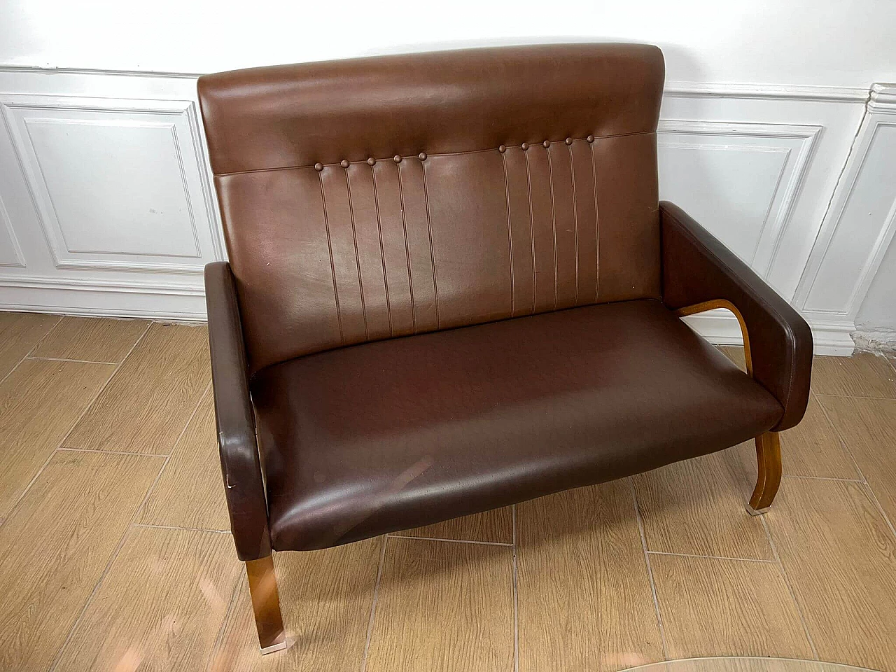 Sofa and pair of armchairs in leather and glass side table, 1960s 10