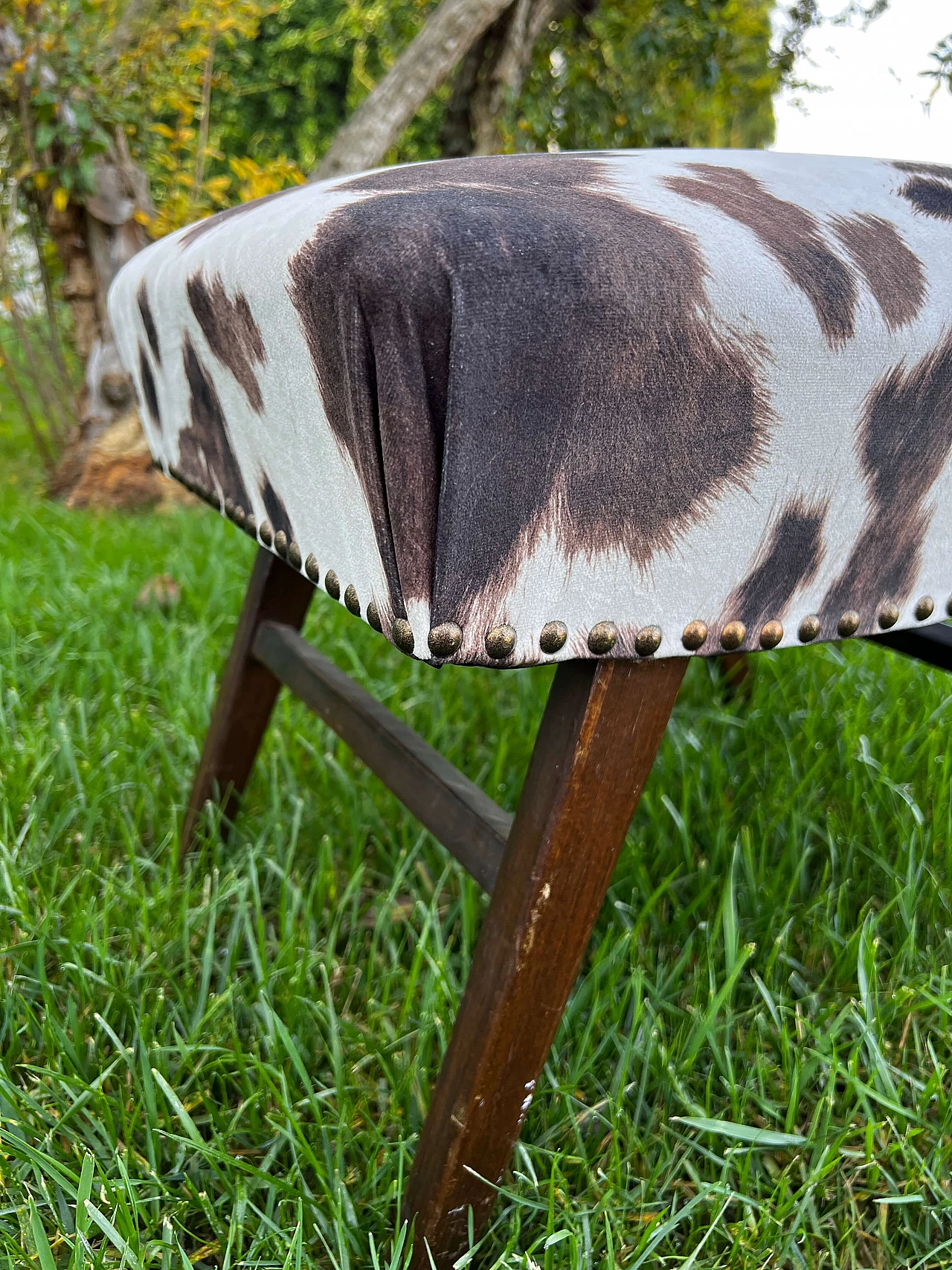 Wooden stool with padded cushion decorated with studs, 1990s 2