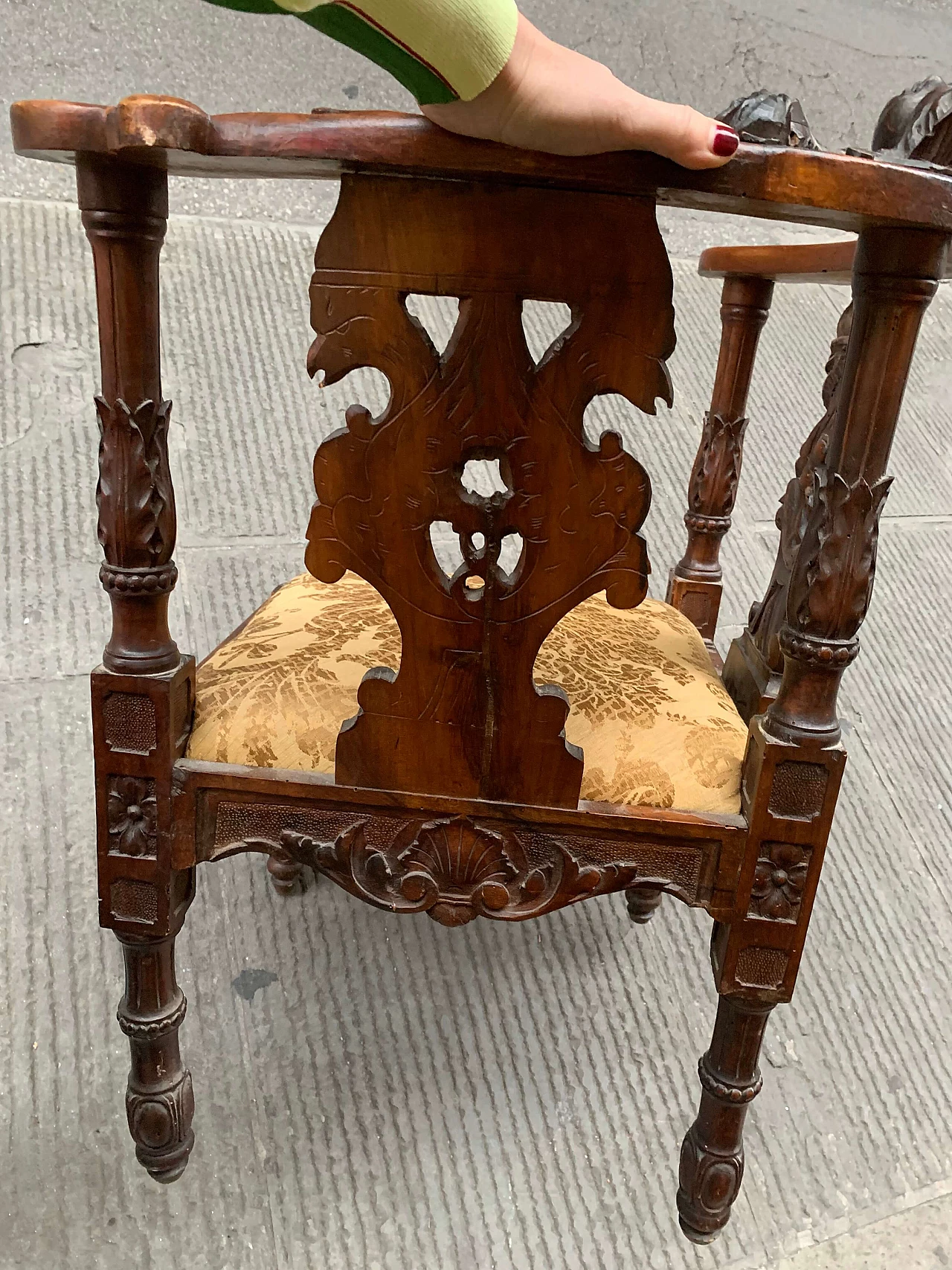 Renaissance style corner chair with carvings, 19th century 24