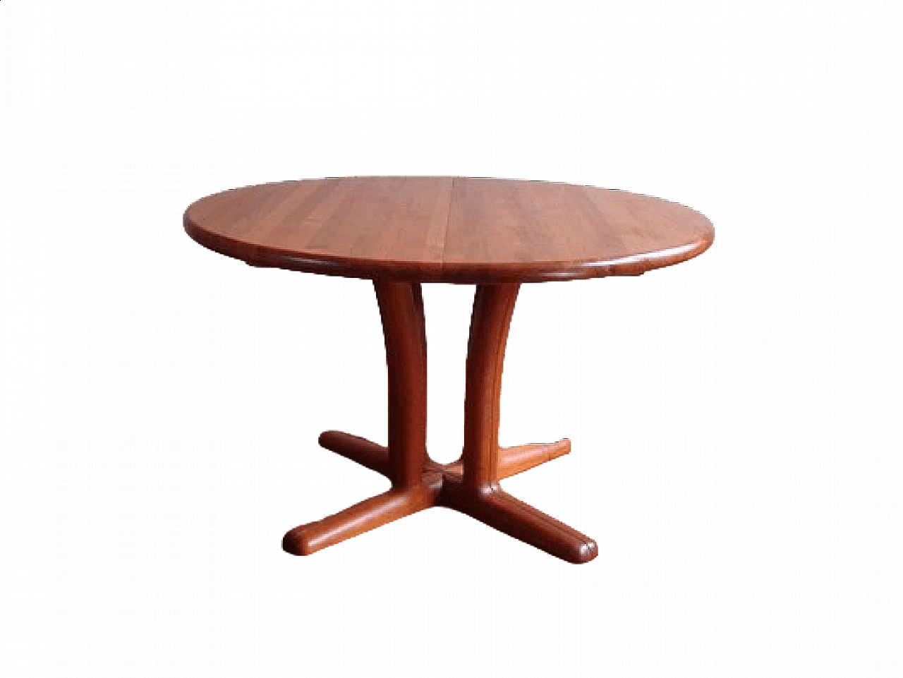 Extendable round table in teak by Dyrlund, 1970s 35