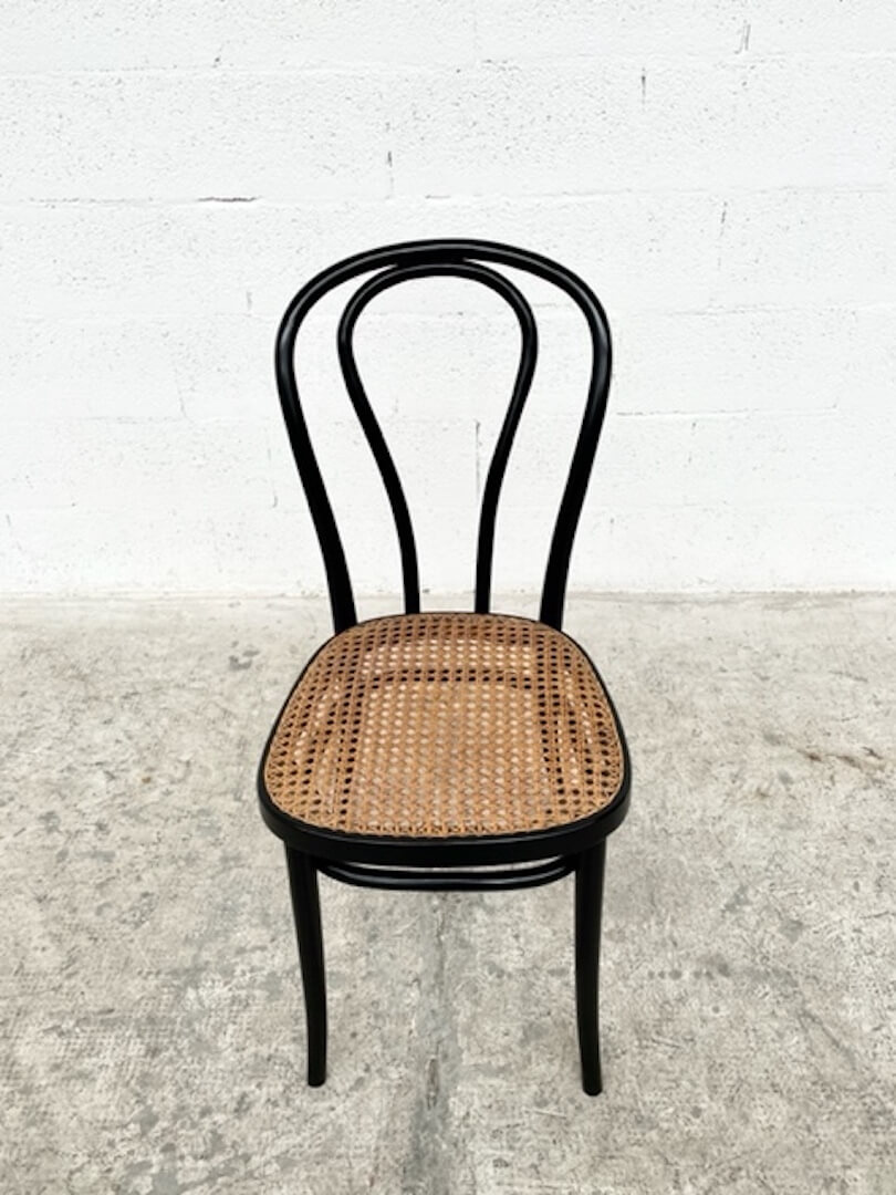 Sedia ristorante thonet in legno di faggio con sedile paglia di Vienna ·  Mobilificio Maieron Paluzza, Udine, Italia