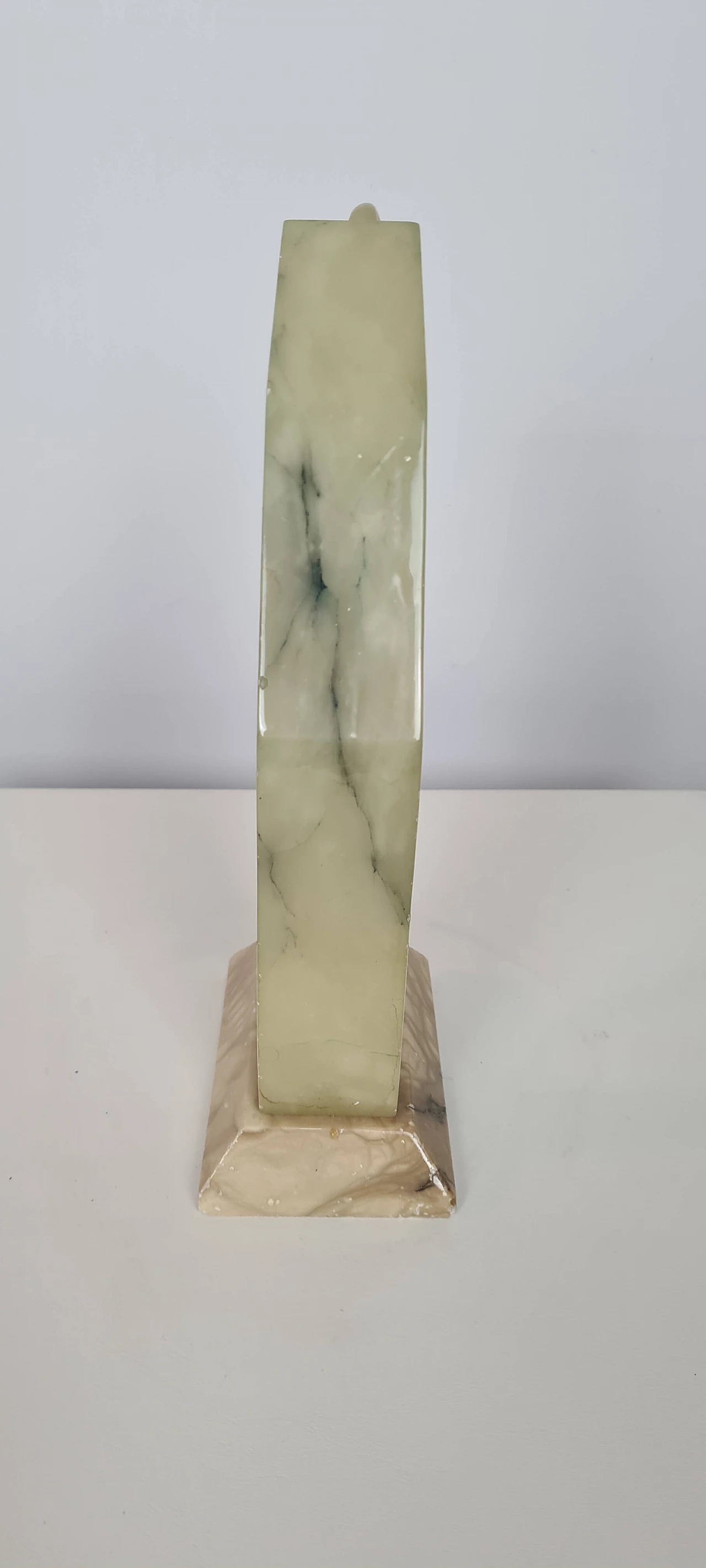 Art Deco alabaster sculpture of a woman, 1920s 4