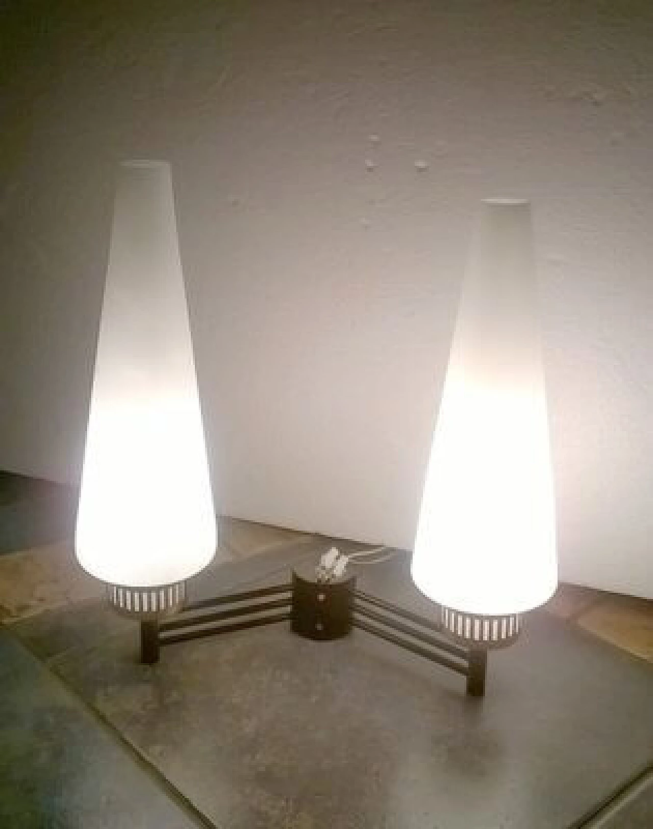 3 Brass and opaline glass wall lamps by Stilnovo, 1950s 16