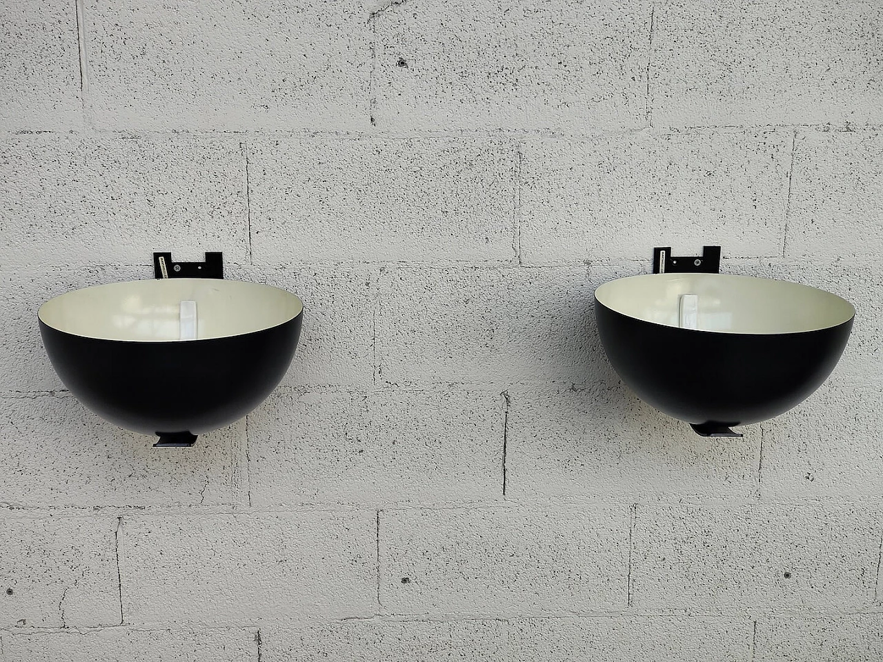 Pair of black wall sconces 1189 by Elio Martinelli for Martinelli Luce, 1970s 11