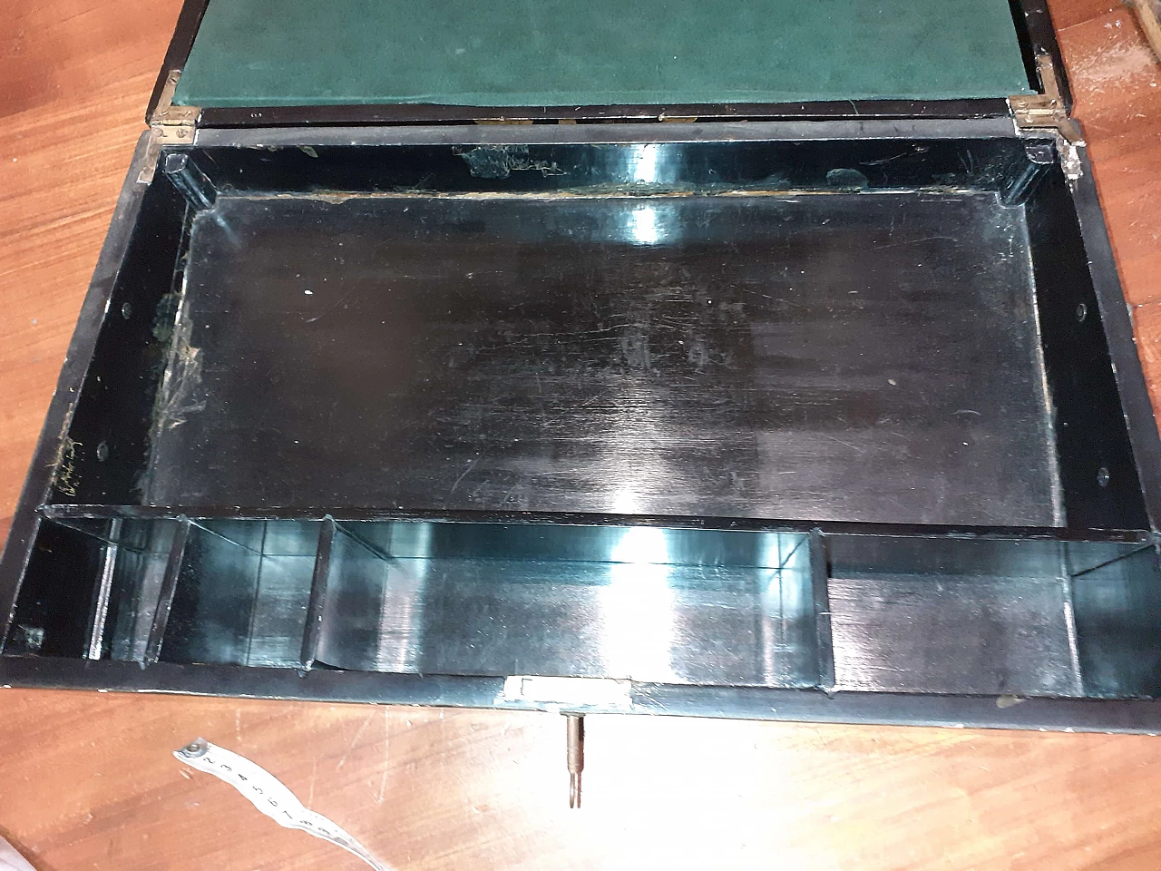 Chinese lap desk in black lacquered wood, 19th century 17